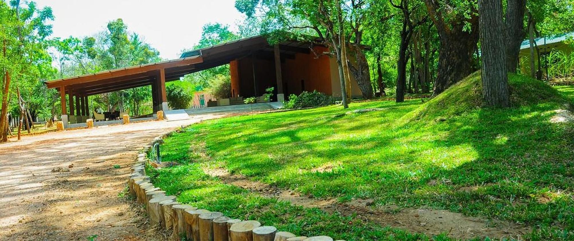 Eighth Wonder Resort Sigiriya Ngoại thất bức ảnh
